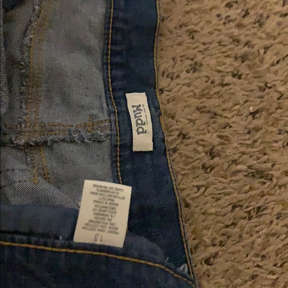 Shorts - Picture 3 of 3